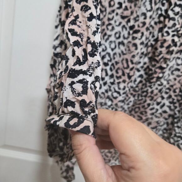 Cynthia Rowley Woman 1X Leopard Print Blouse Pink Black Animal Print Top - Picture 6 of 9
